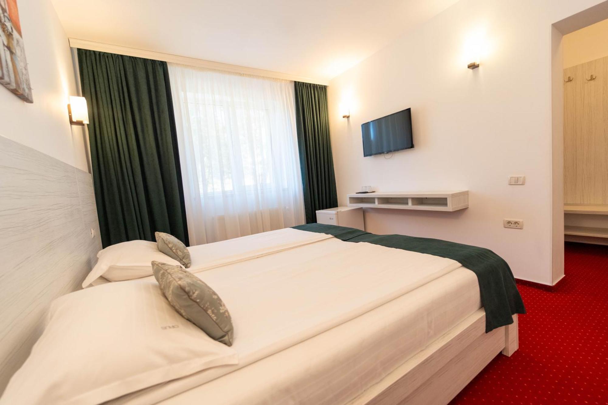 Hotel Cirus 普雷代亚尔 外观 照片