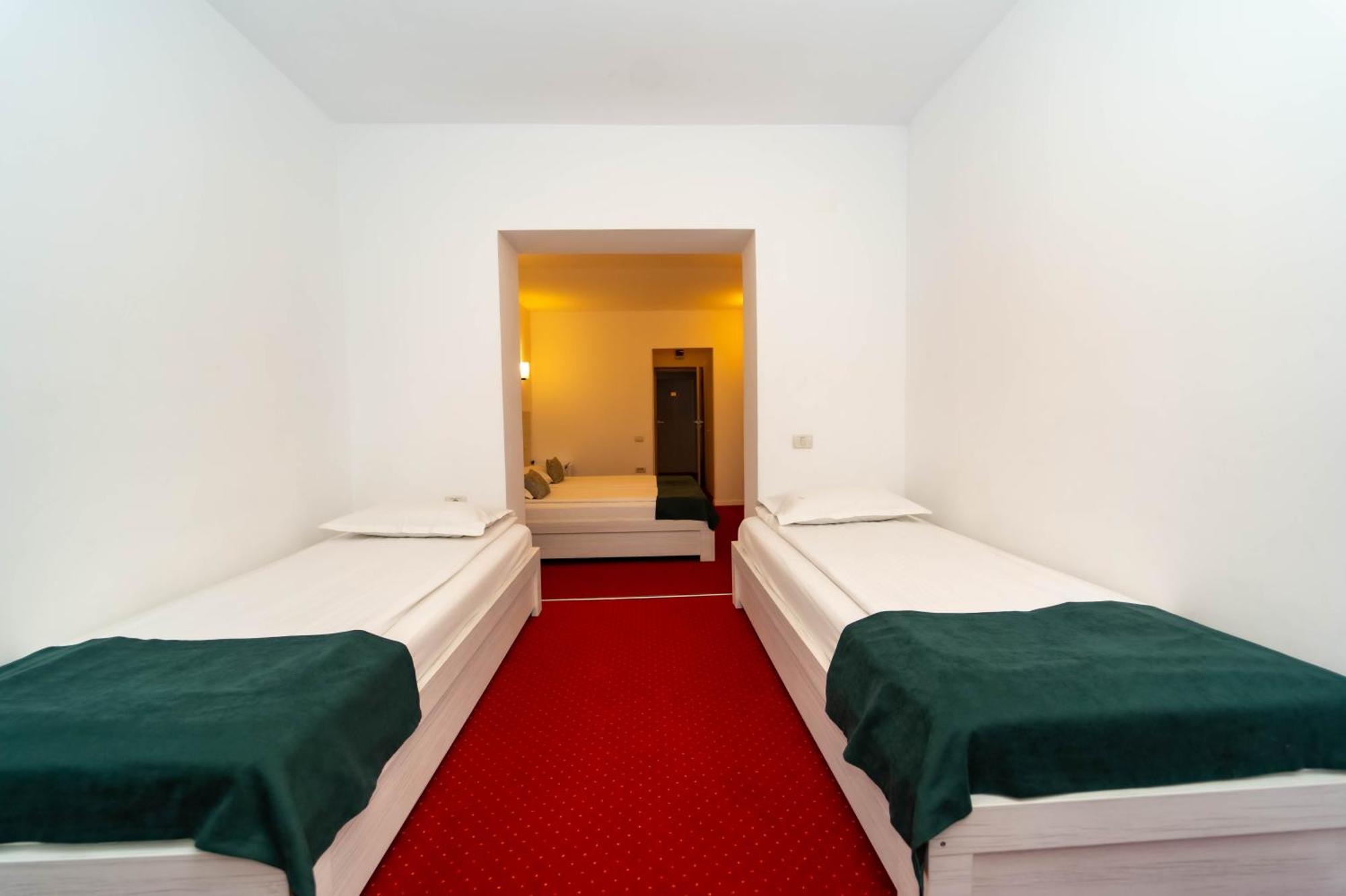 Hotel Cirus 普雷代亚尔 外观 照片